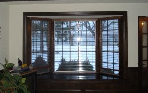 Деревянные окна со стеклопакетом для квартиры